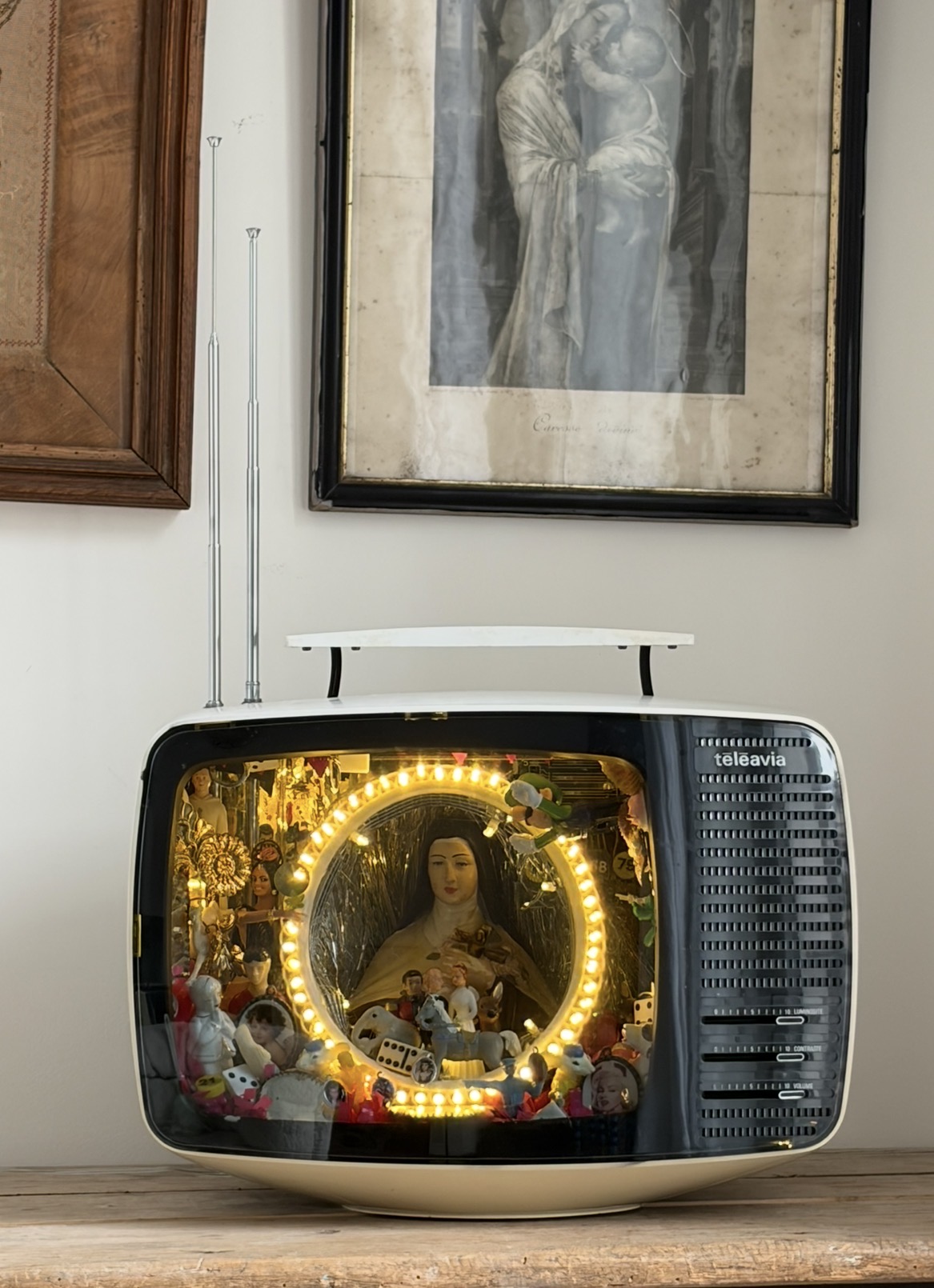 HOLLY CHANNEL